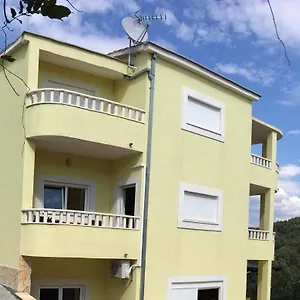 Apartament Wiki, Trogir